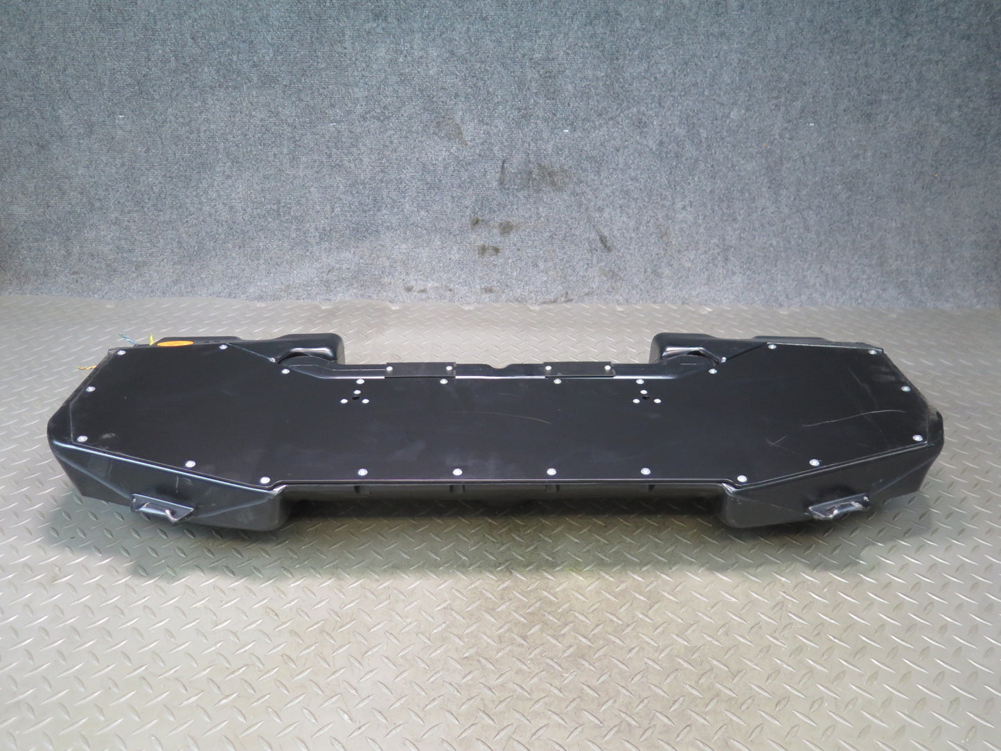 97-03 BMW E39 540ia Sedan TOP Hifi Rear Shelf Subwoofer Speaker Box 6908549 OEM