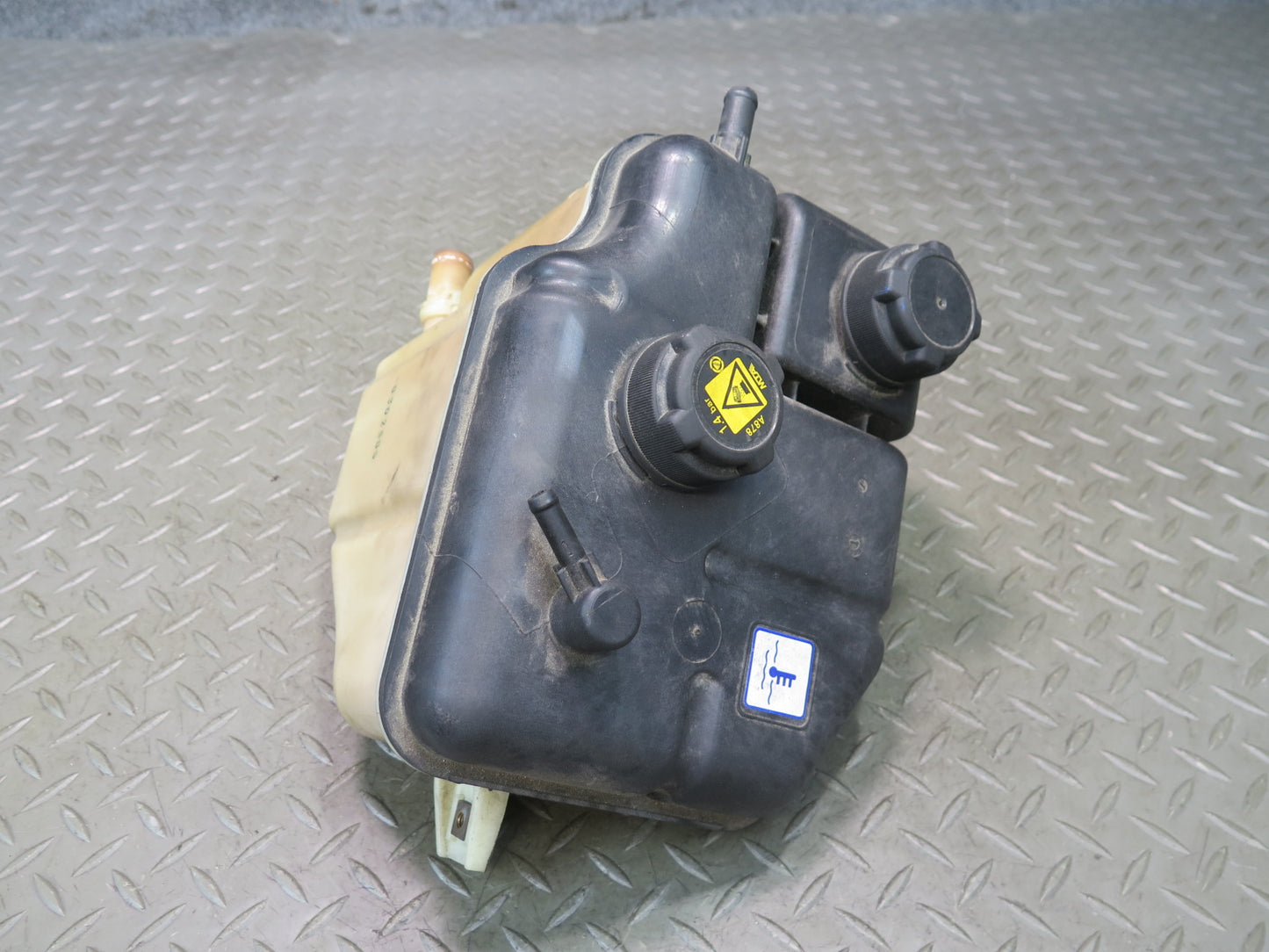 2017-2020 Maserati Levante M161 Engine Coolant Expansion Overflow Reservoir Tank
