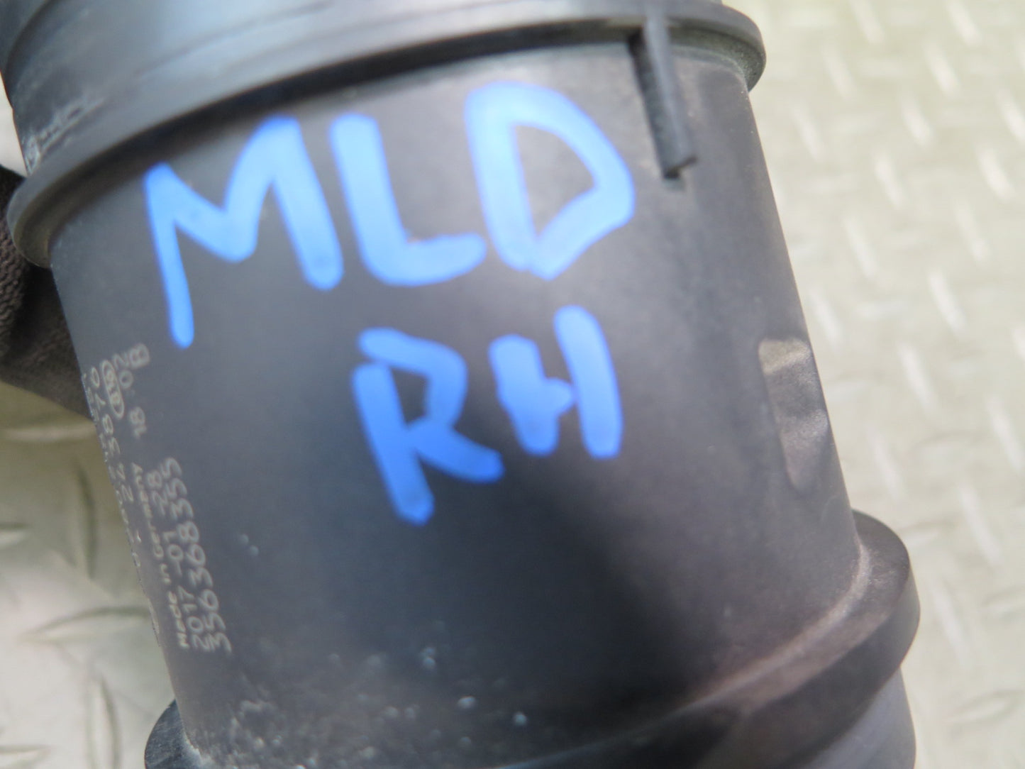 2017-2020 Maserati Levante M161 Mass Air Flow Meter MAF Sensor 0280218281