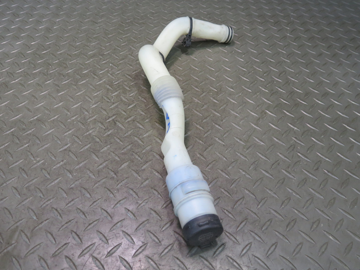 2017-2020 Maserati Levante M161 Windshield Washer Fluid Reservoir Filler Neck