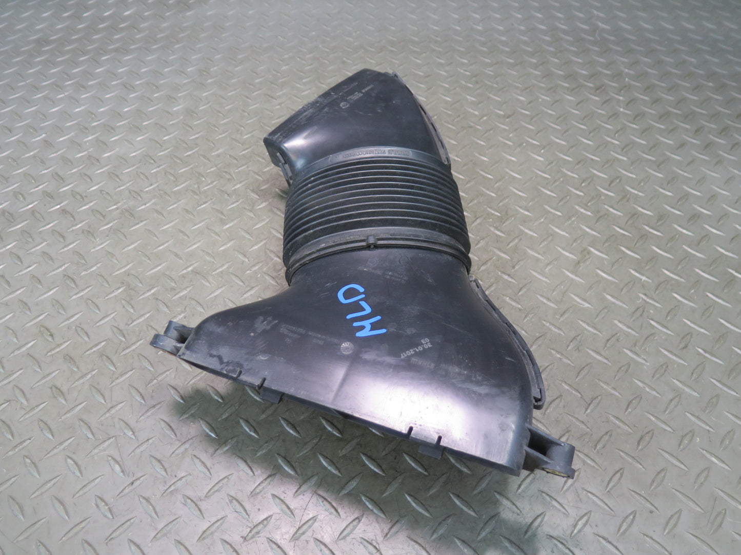 17-20 Maserati Levante M161 Left Air Intake Cleaner Filter Box Hose Tube Pipe