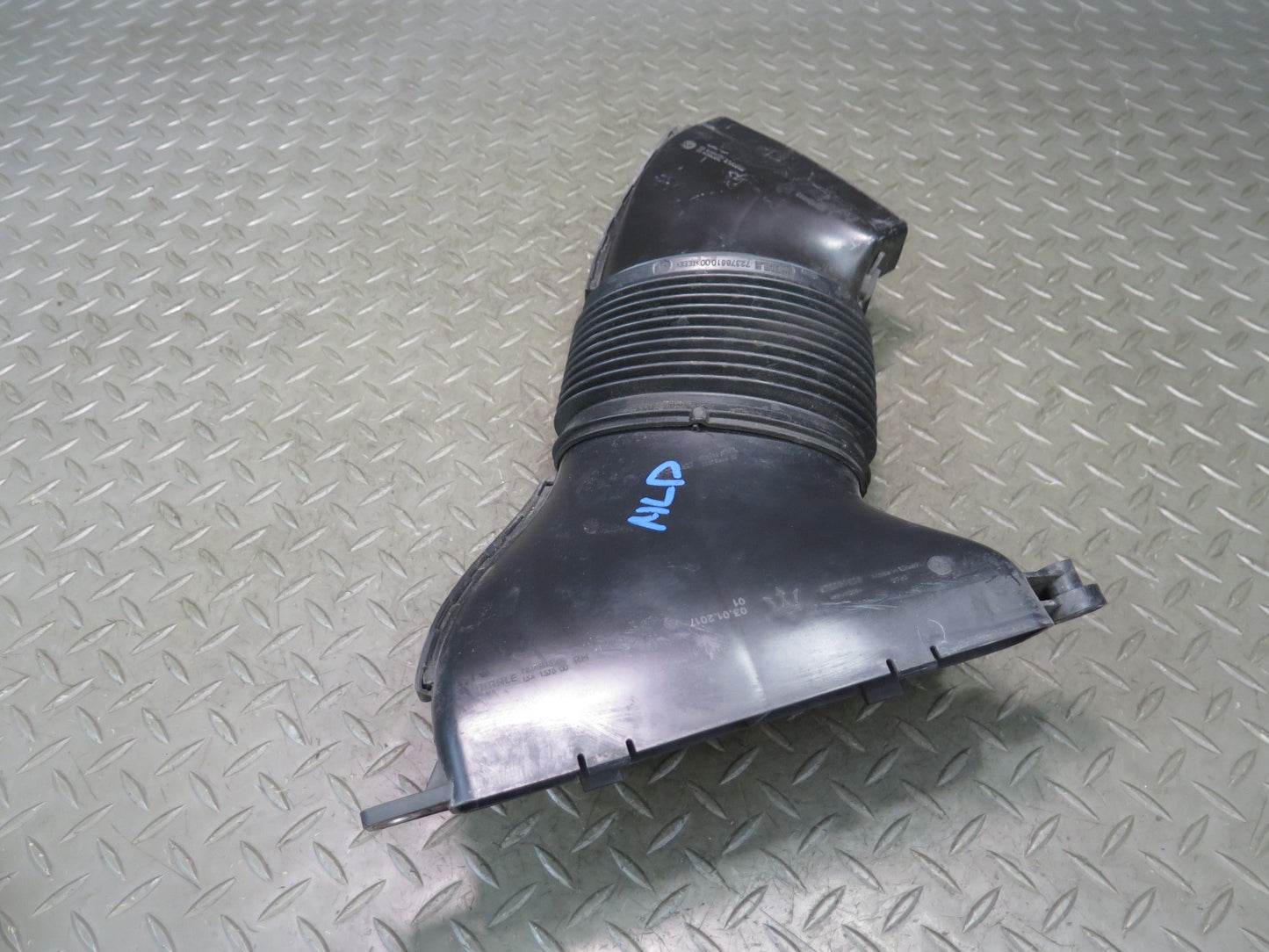 17-20 Maserati Levante M161 Right Air Intake Cleaner Filter Box Hose Tube Pipe