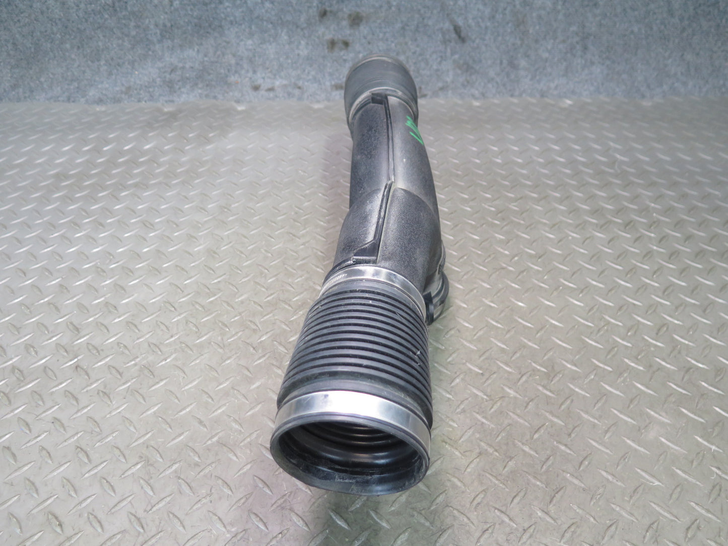 2014-2016 Porsche Cayenne 958 4.8L NA Air Intake Hose Duct Tube Pipe 7L5129760B