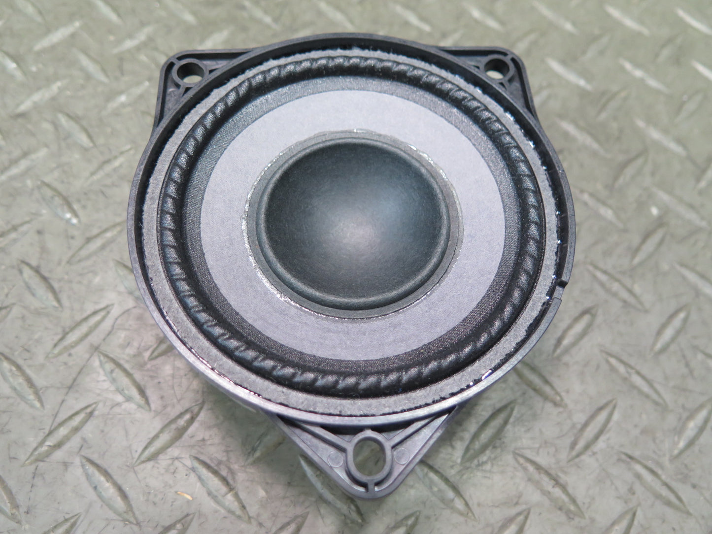 2011-2018 Porsche Cayenne 958 Front Left & Right Door MID Range Bose Speaker Set