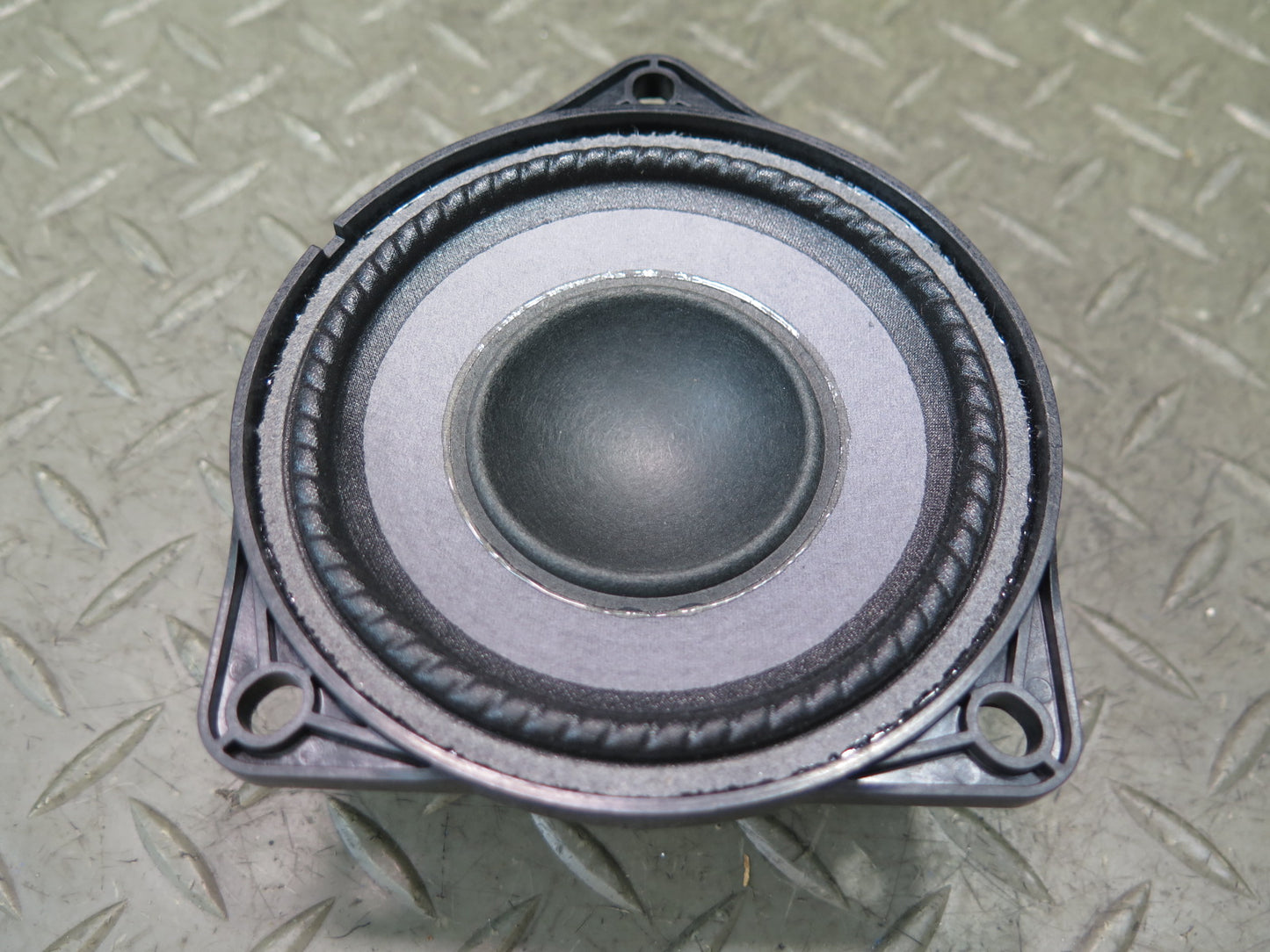2011-2018 Porsche Cayenne 958 Front Left & Right Door MID Range Bose Speaker Set