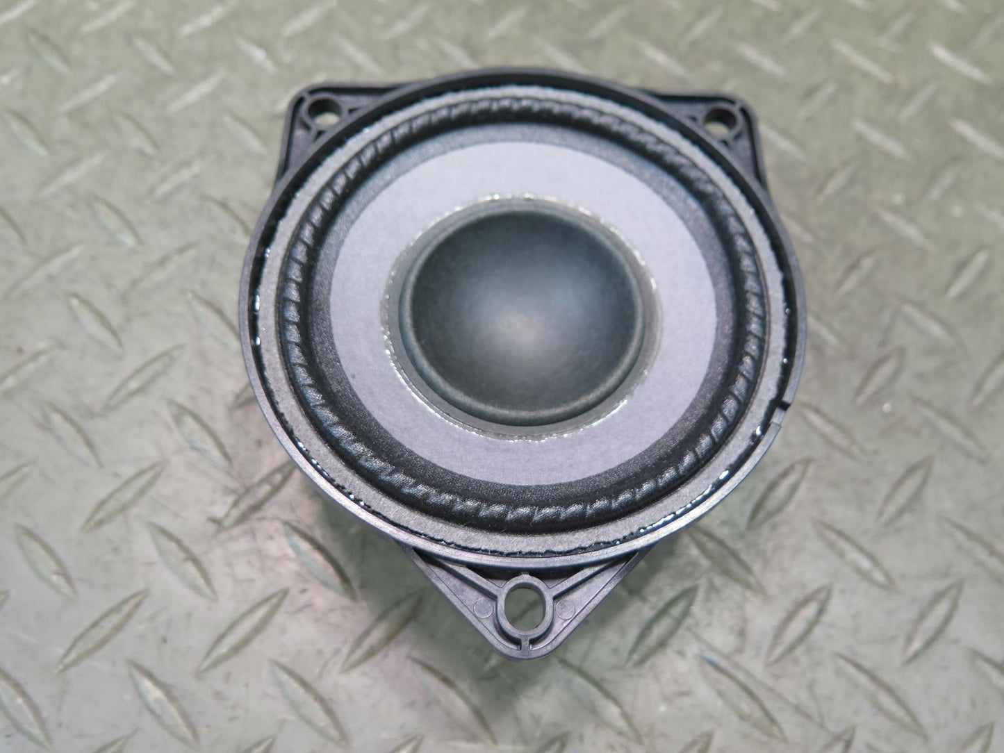 2011-2018 Porsche Cayenne 958 Front Left & Right Door MID Range Bose Speaker Set
