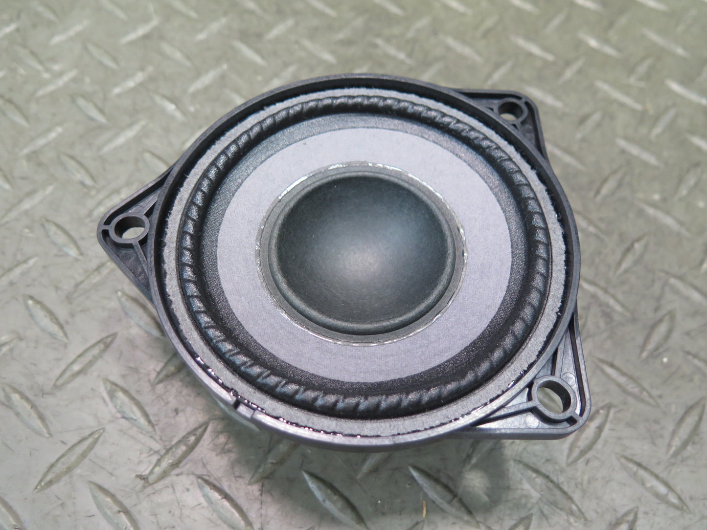 2011-2018 Porsche Cayenne 958 Front Left & Right Door MID Range Bose Speaker Set
