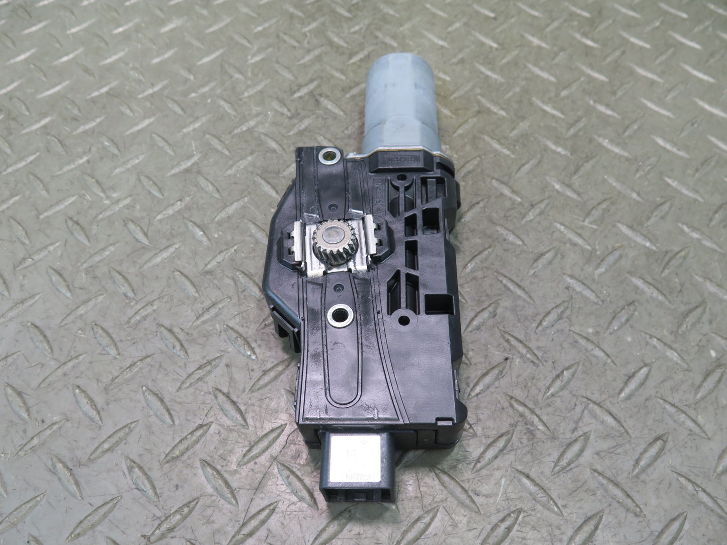 2017-2019 Alfa Romeo Stelvio Left or Right Sunroof Motor Drive Unit 88K Miles