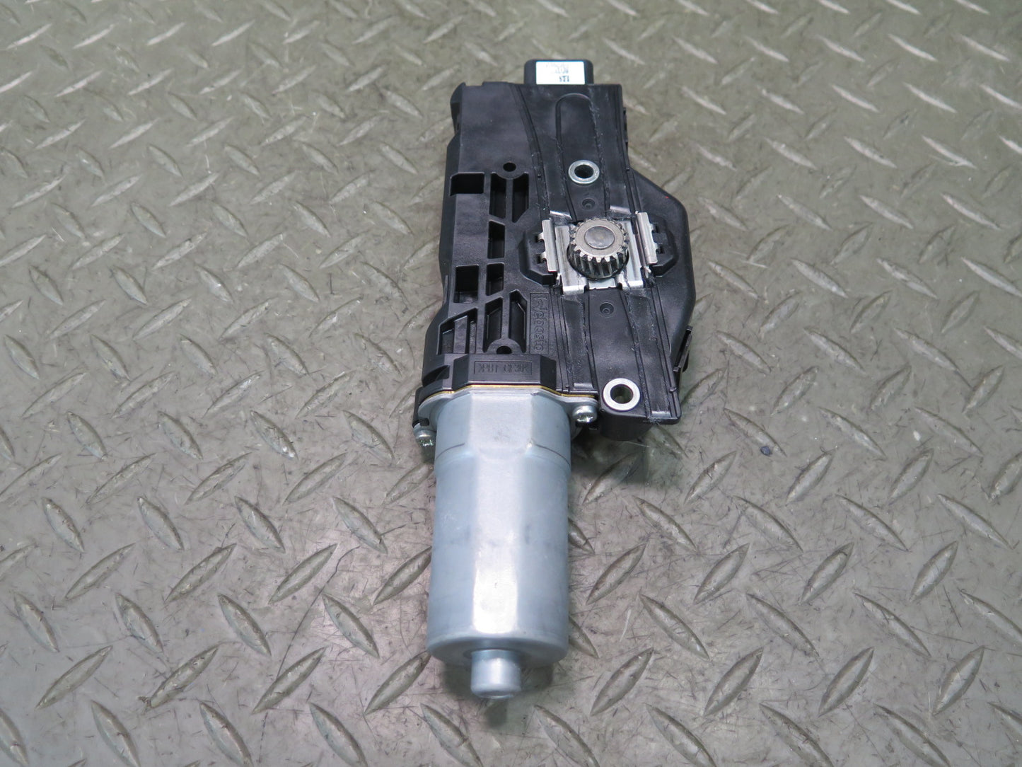 2017-2019 Alfa Romeo Stelvio Left or Right Sunroof Motor Drive Unit 88K Miles