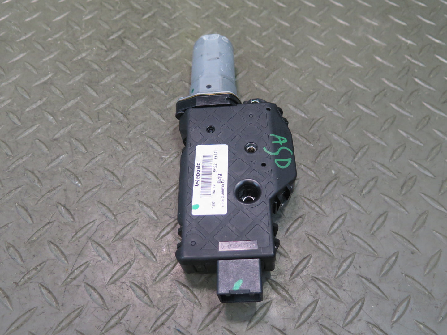 2017-2019 Alfa Romeo Stelvio Left or Right Sunroof Motor Drive Unit 88K Miles