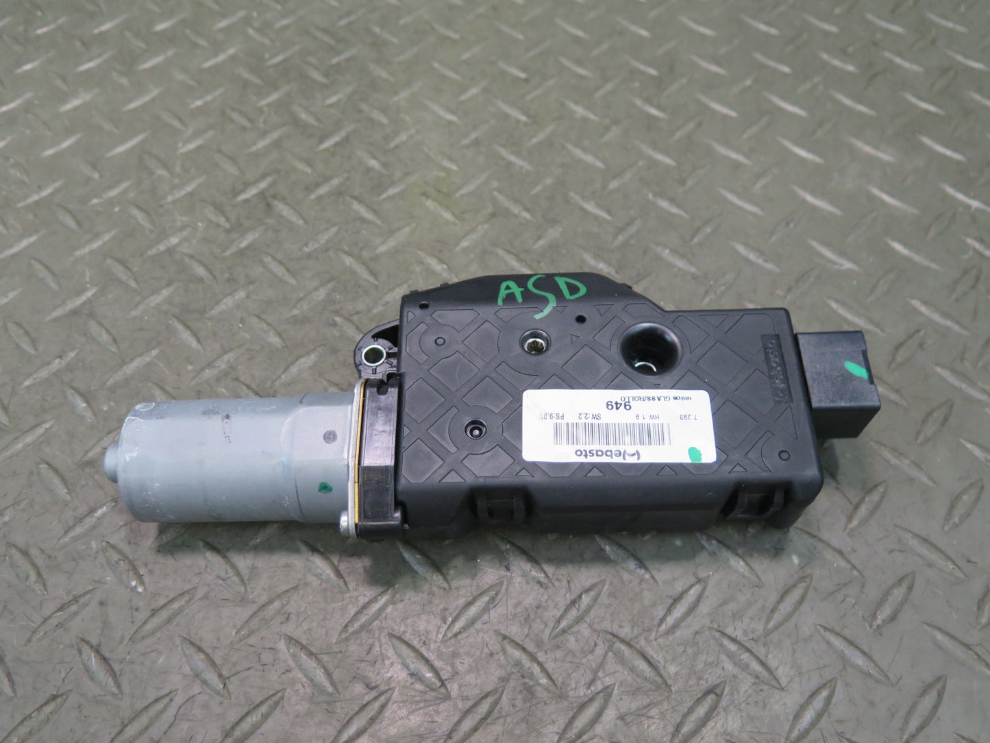 2017-2019 Alfa Romeo Stelvio Left or Right Sunroof Motor Drive Unit 88K Miles