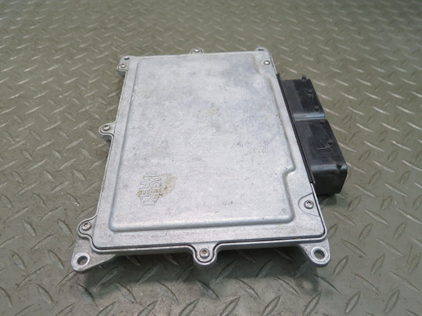2017-2023 Alfa Romeo Stelvio Q4 2.0L Engine Computer Control Module Unit ECU