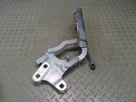 2017-2023 Alfa Romeo Front Left & Right Hood Bonnet Hinge Support Set