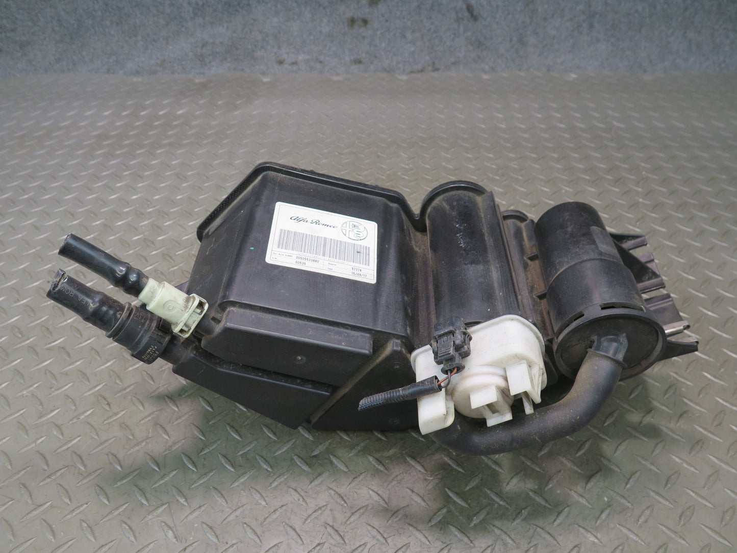 2017-2023 Alfa Romeo Stelvio 2.0L Fuel Vapor Evaporator Charcoal Canister