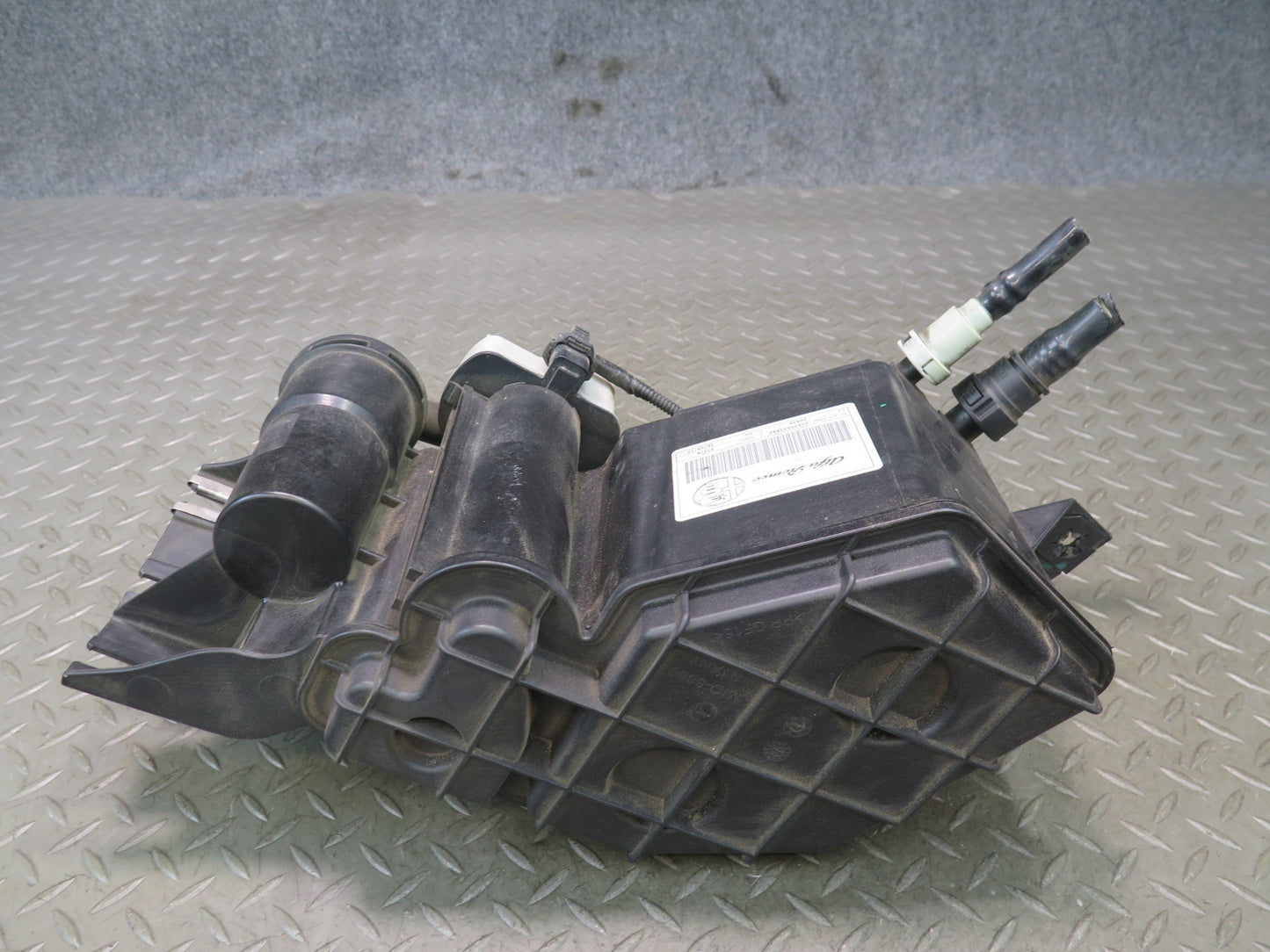 2017-2023 Alfa Romeo Stelvio 2.0L Fuel Vapor Evaporator Charcoal Canister