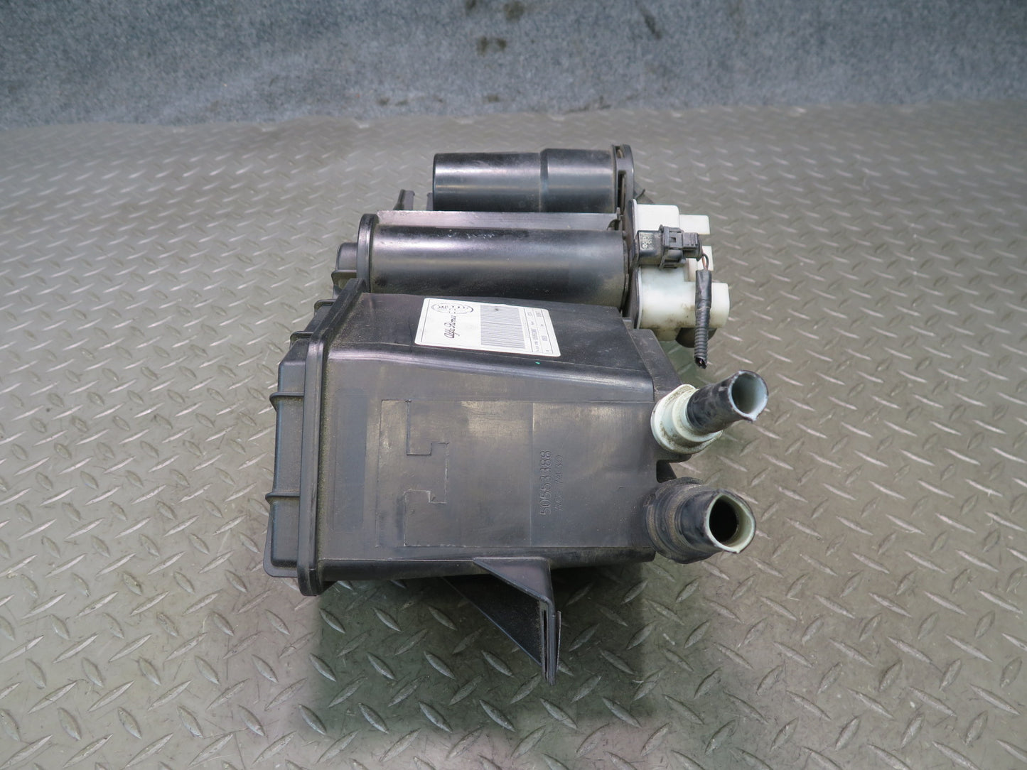 2017-2023 Alfa Romeo Stelvio 2.0L Fuel Vapor Evaporator Charcoal Canister