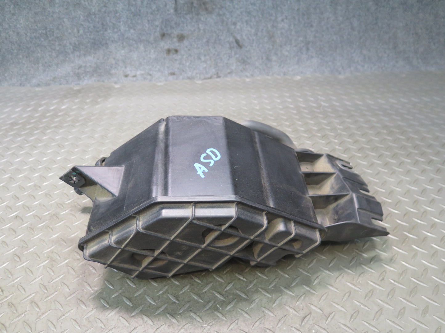 2017-2023 Alfa Romeo Stelvio 2.0L Fuel Vapor Evaporator Charcoal Canister