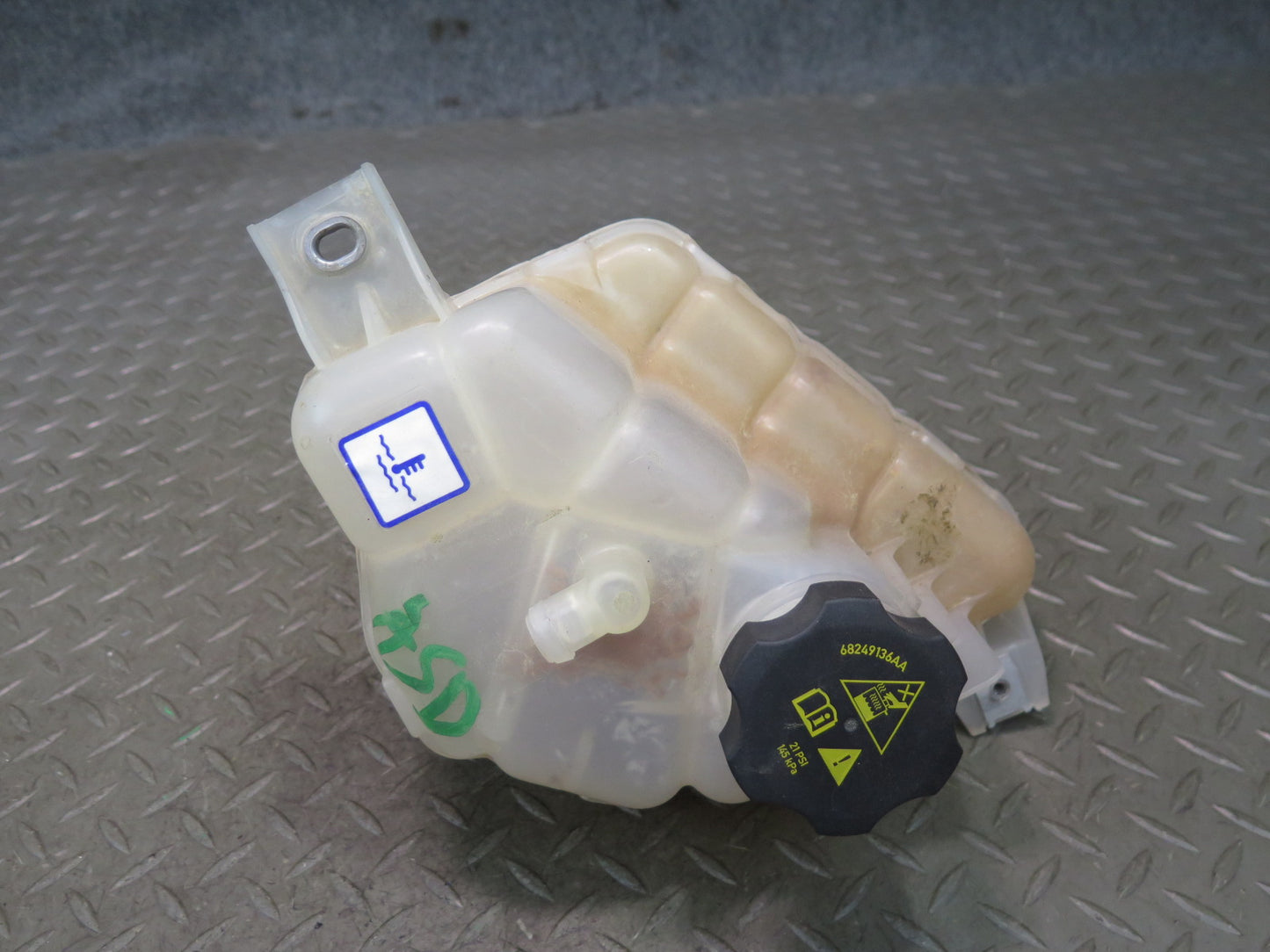 2017-2023 Alfa Romeo Stelvio Radiator Coolant Overflow Reservoir Tank Bottle