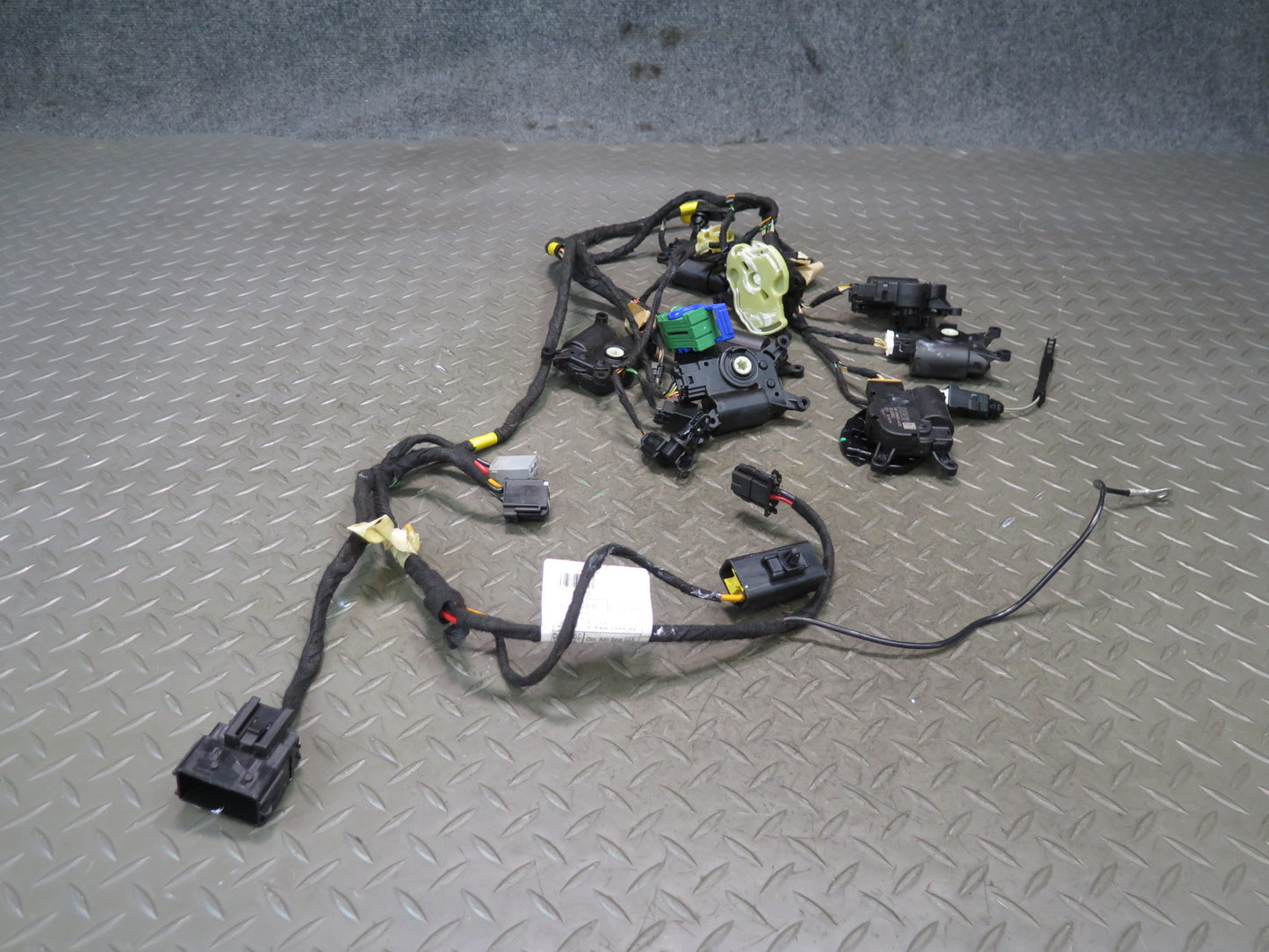 2017-2023 Alfa Romeo Stelvio Hvac A/C Air Heater Door Flap Actuator Motor w Wire