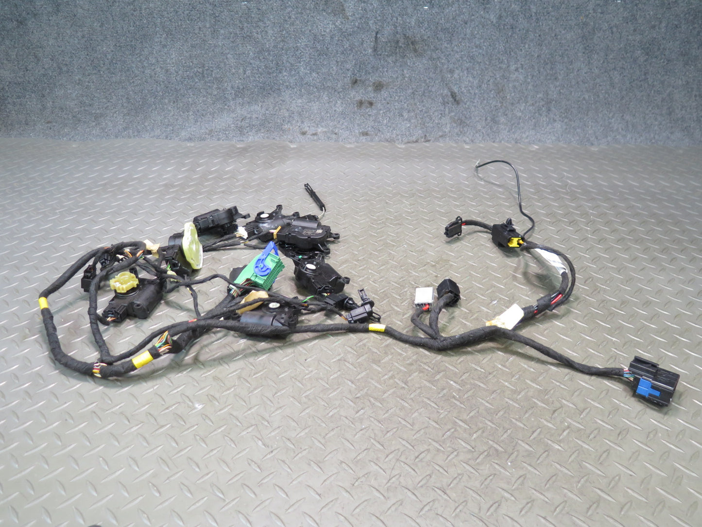 2017-2023 Alfa Romeo Stelvio Hvac A/C Air Heater Door Flap Actuator Motor w Wire