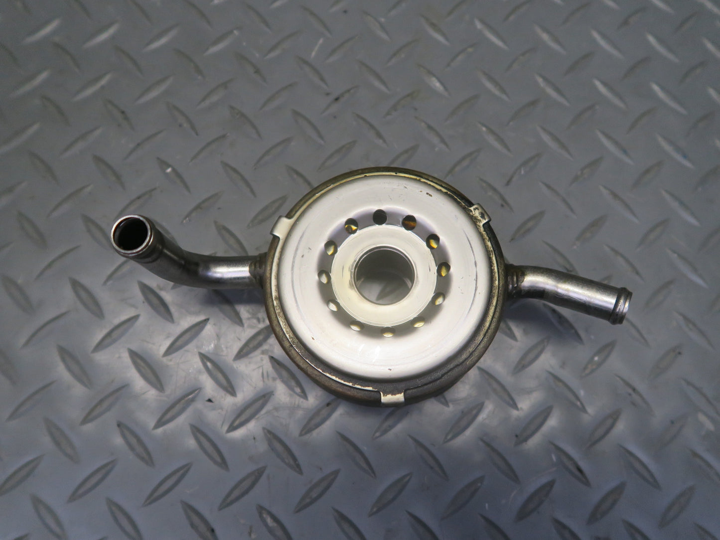 95-97 Nissan Gloria HY33 VQ30DET Oil Cooler Filter Plate Adapter w Bolt OEM