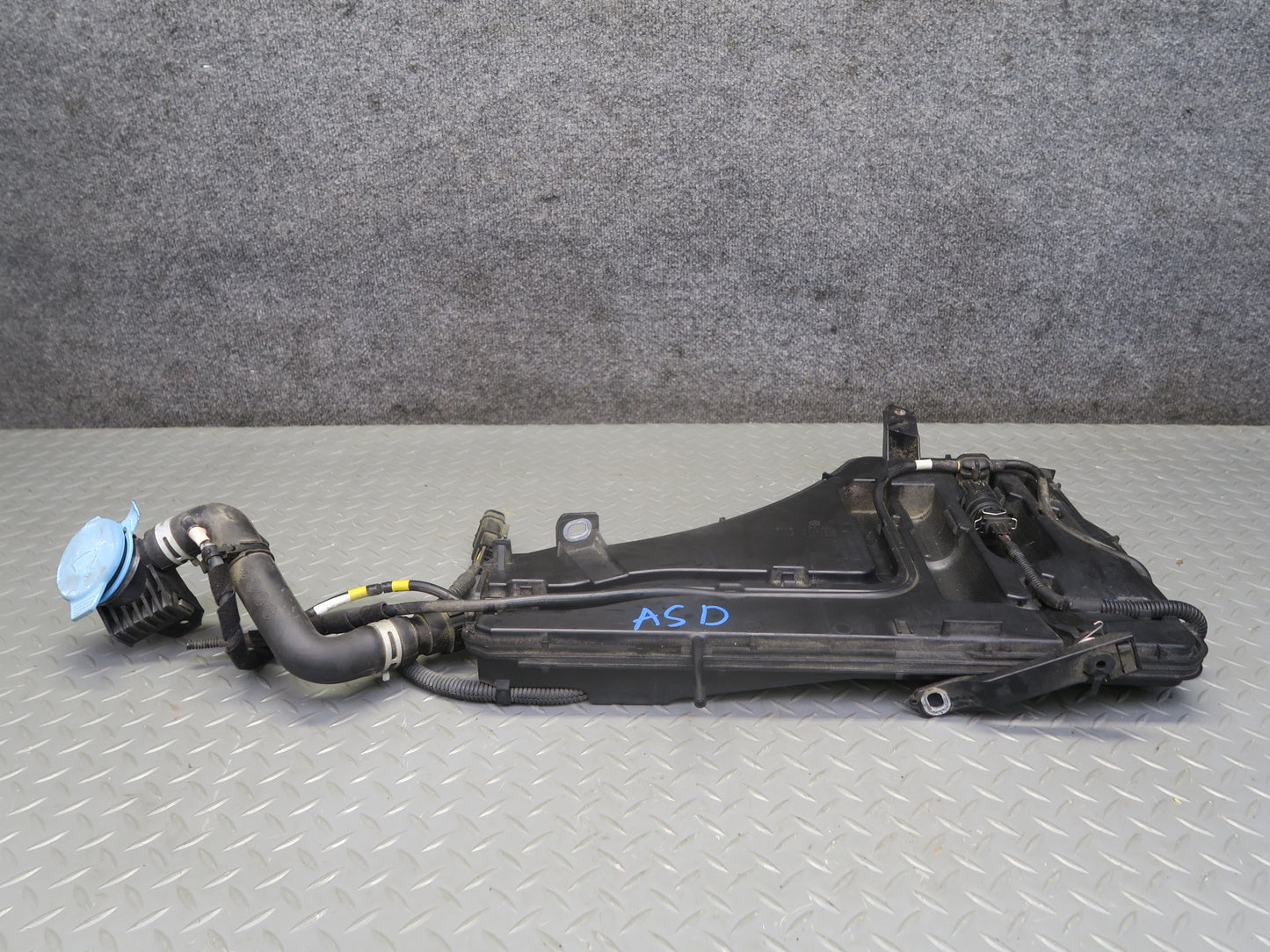 2017-2023 Alfa Romeo Stelvio Windshield Washer Reservoir Bottle Tank