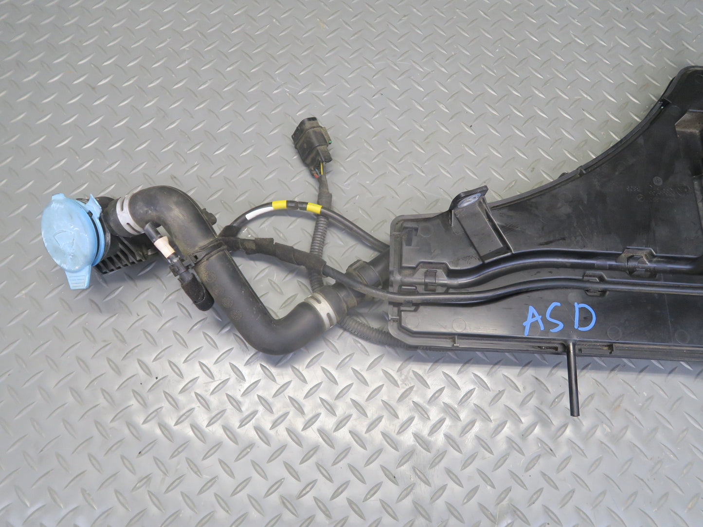 2017-2023 Alfa Romeo Stelvio Windshield Washer Reservoir Bottle Tank