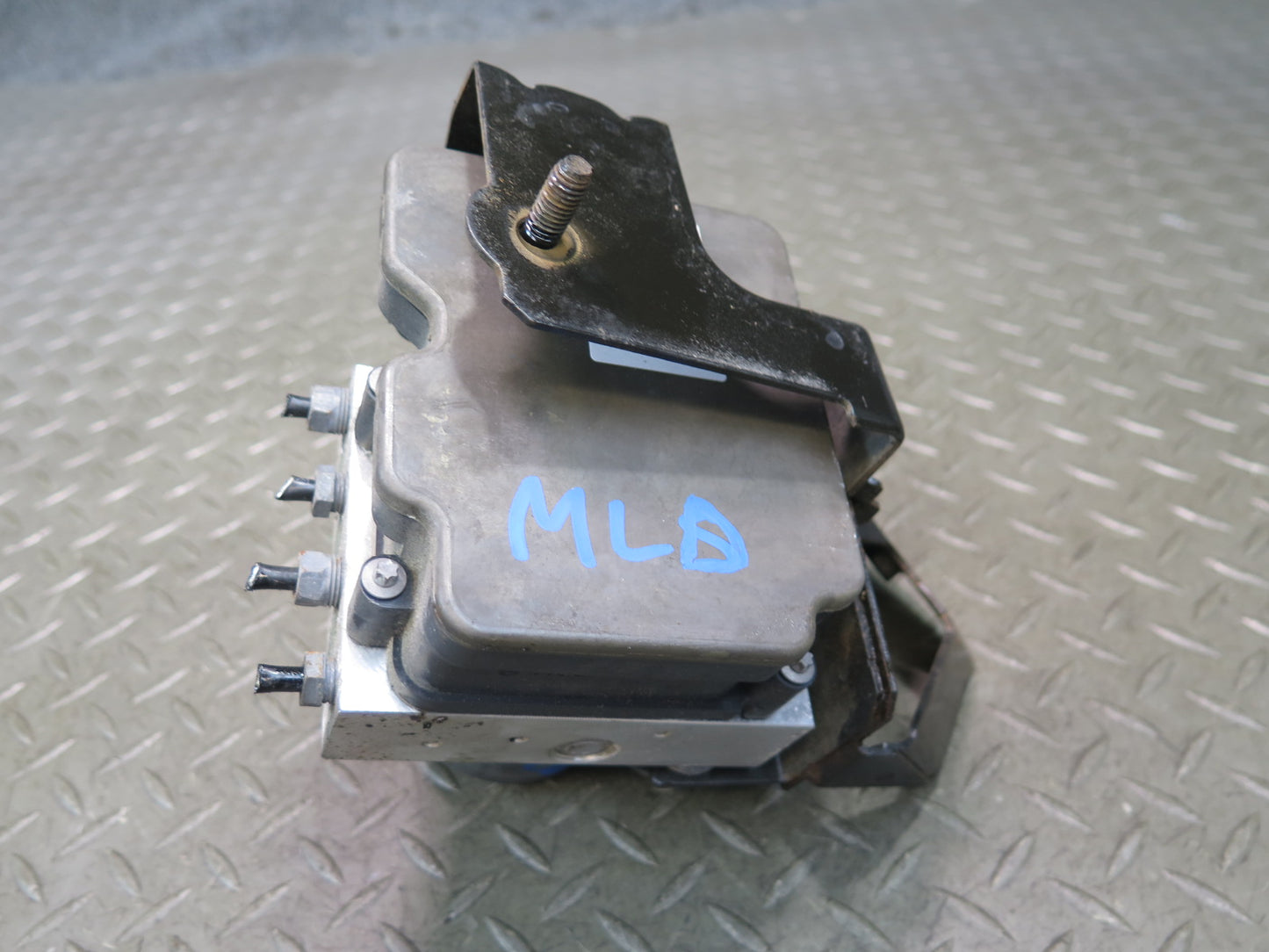 2017-2020 Maserati Levante M161 Anti Lock Brake ABS Pump Module 6700352860