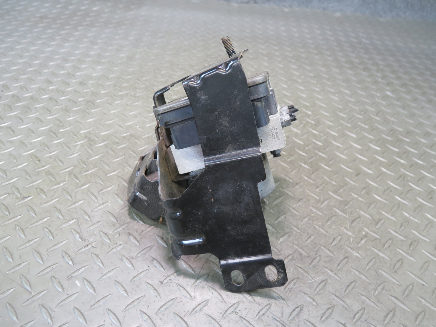 2017-2020 Maserati Levante M161 Anti Lock Brake ABS Pump Module 6700352860