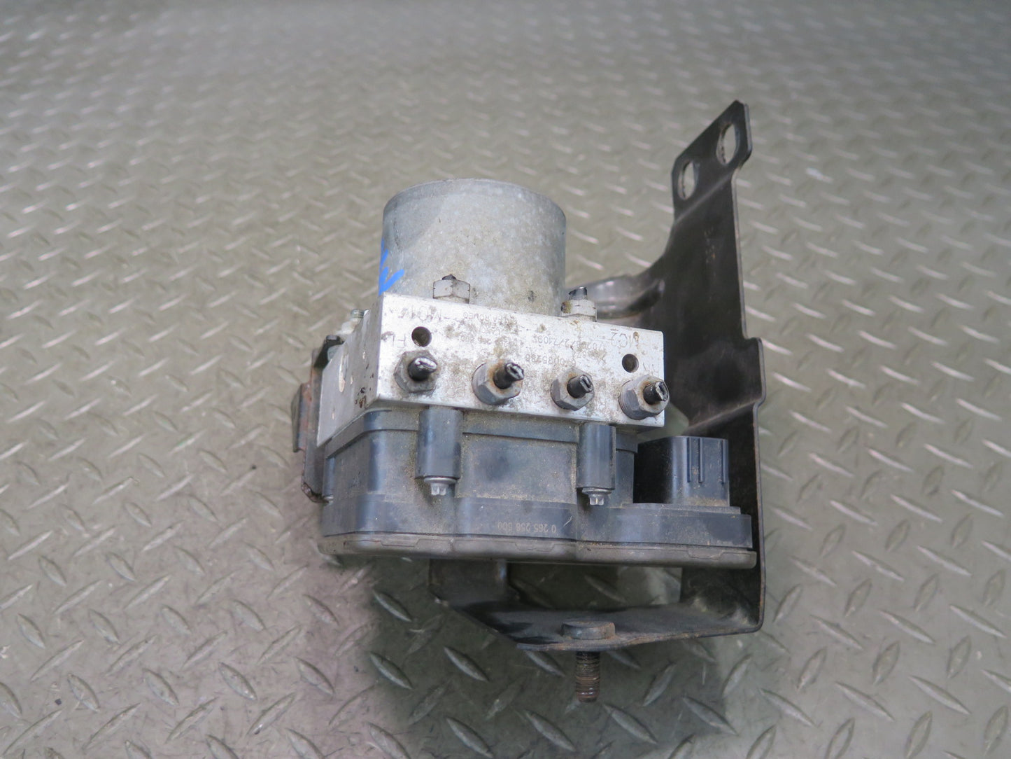 2017-2020 Maserati Levante M161 Anti Lock Brake ABS Pump Module 6700352860
