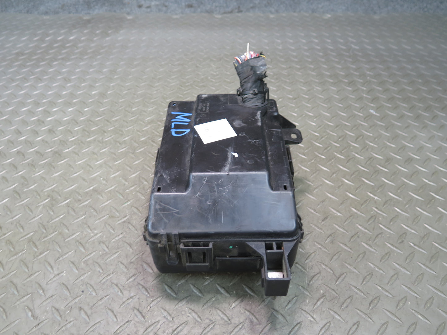 2017-2020 Maserati Levante M161 Engine Bay Fuse Relay Box 670035174