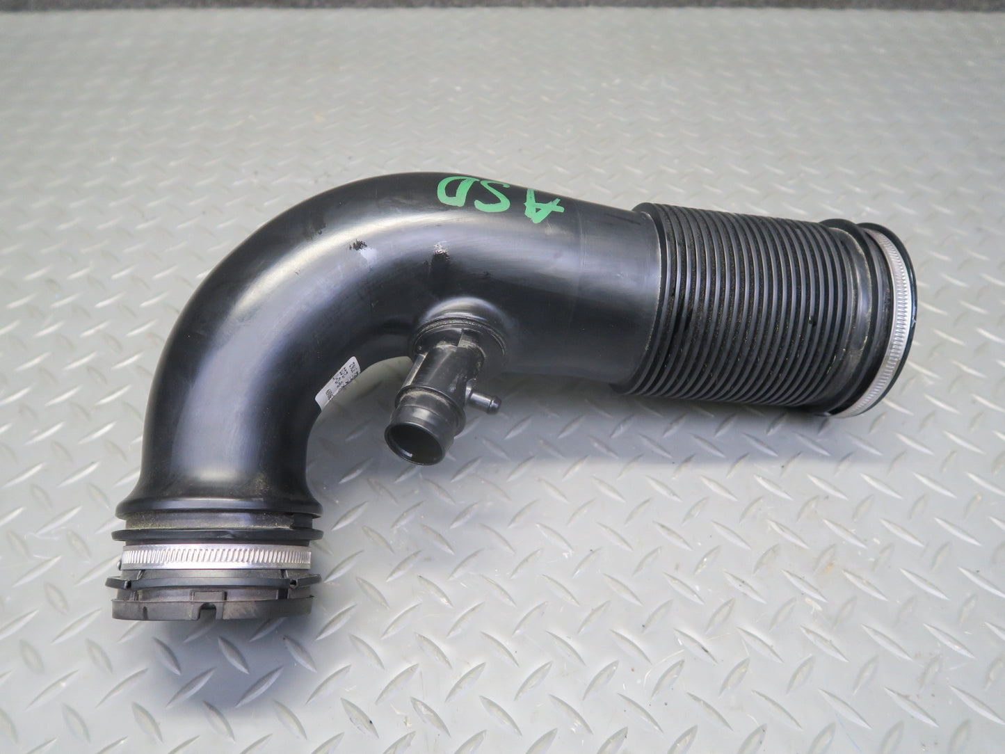 2017-2023 Alfa Romeo Stelvio 2.0L Engine Air Intake Duct Pipe Tube Hose