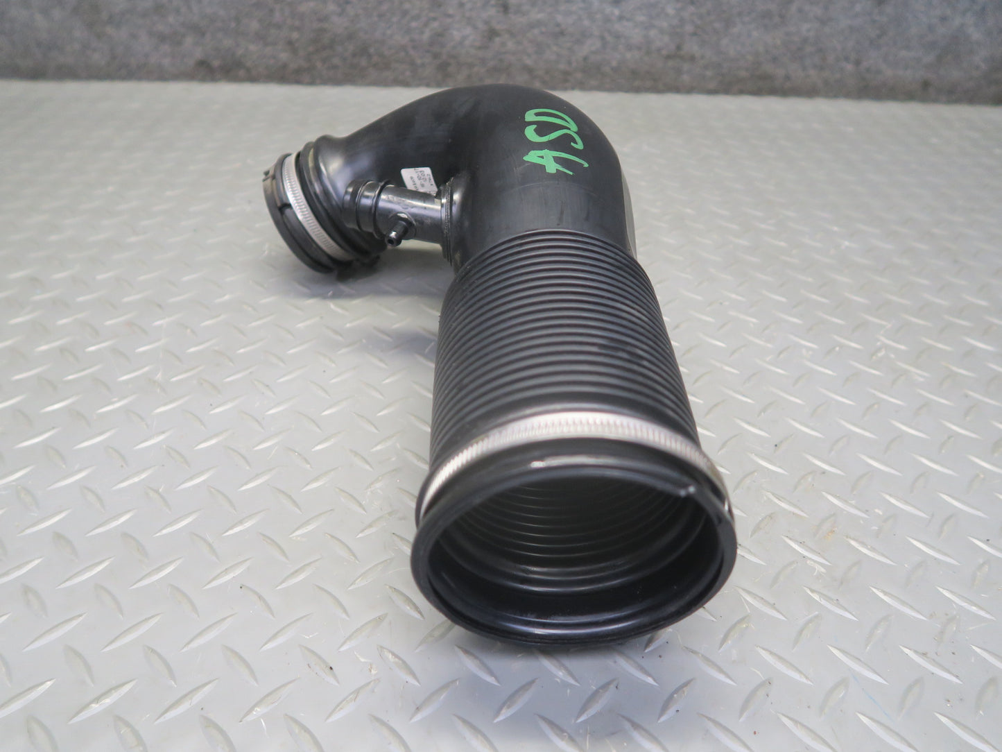2017-2023 Alfa Romeo Stelvio 2.0L Engine Air Intake Duct Pipe Tube Hose
