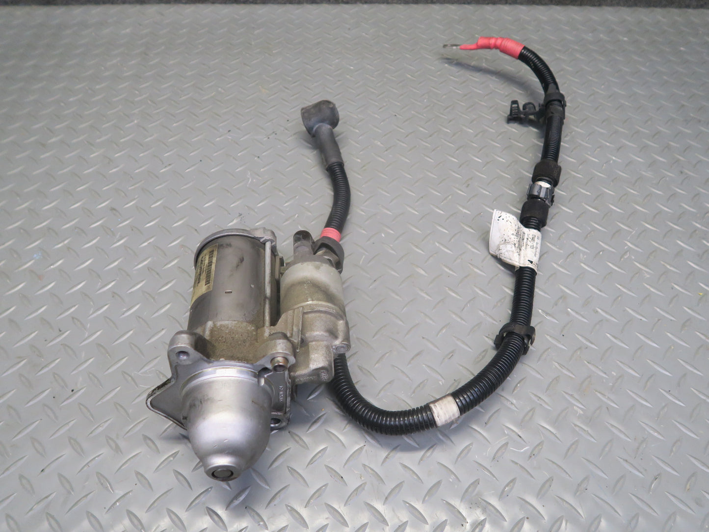 2017-2023 Alfa Romeo Stelvio 2.0L Engine Starter Motor W/ Positive Battery Cable