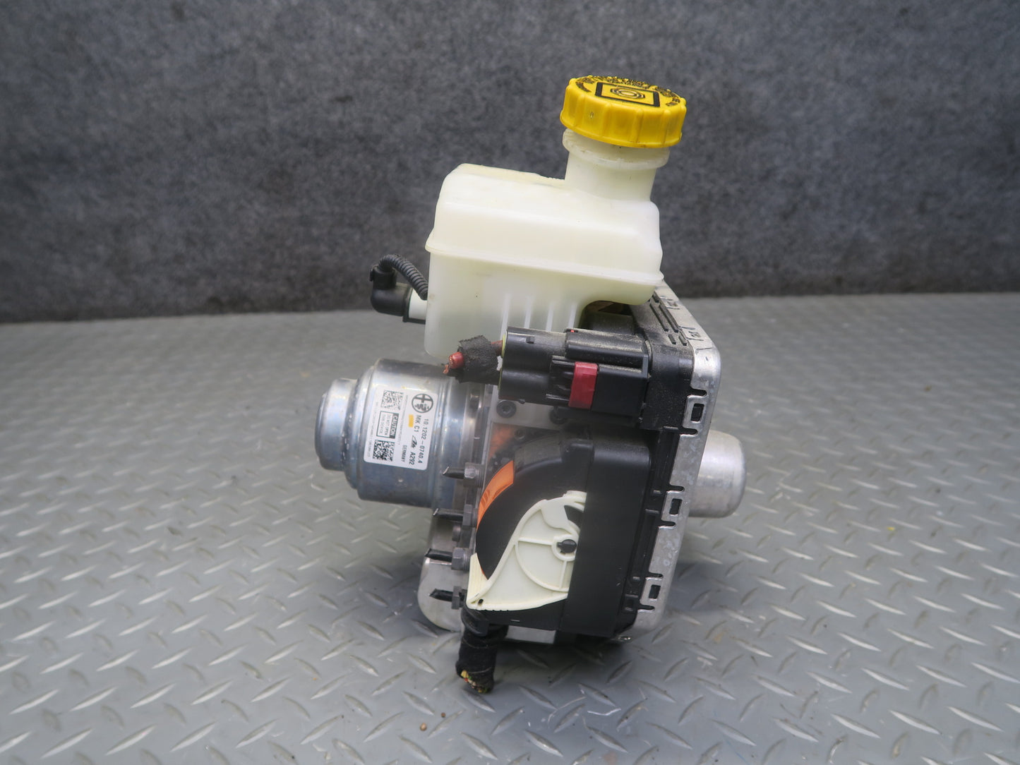2017-2023 Alfa Romeo Stelvio AWD Anti Lock Brake ABS Pump Module W/ Reservoir