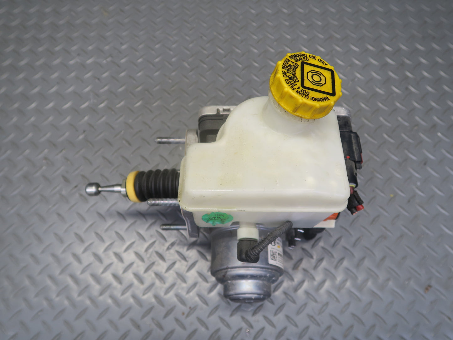 2017-2023 Alfa Romeo Stelvio AWD Anti Lock Brake ABS Pump Module W/ Reservoir