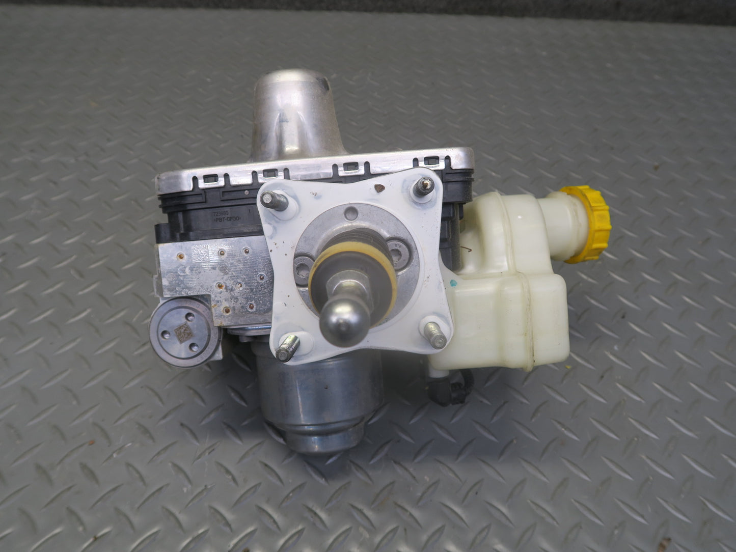 2017-2023 Alfa Romeo Stelvio AWD Anti Lock Brake ABS Pump Module W/ Reservoir