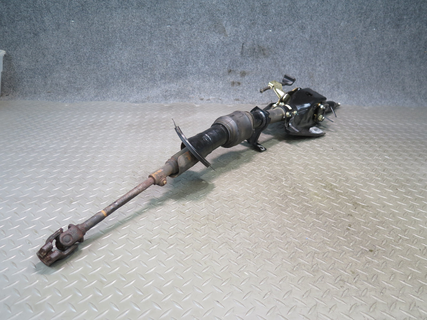 87-89 Nissan Z31 300ZX NON Turbo Steering Column w U Joint Shaft Assembly OEM