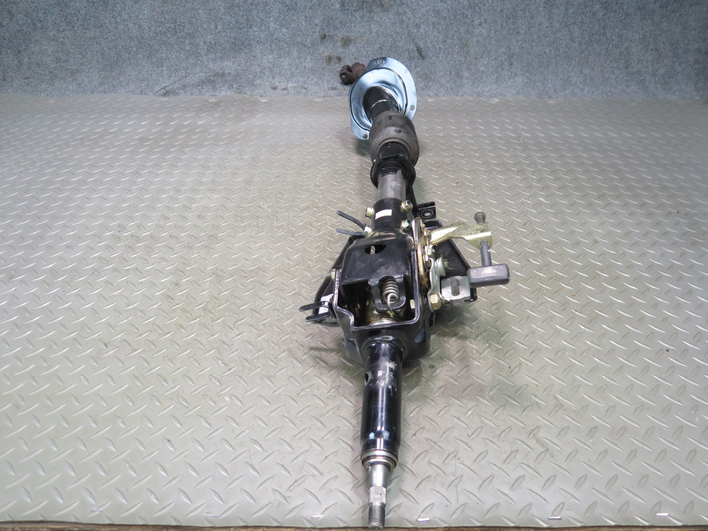 87-89 Nissan Z31 300ZX NON Turbo Steering Column w U Joint Shaft Assembly OEM