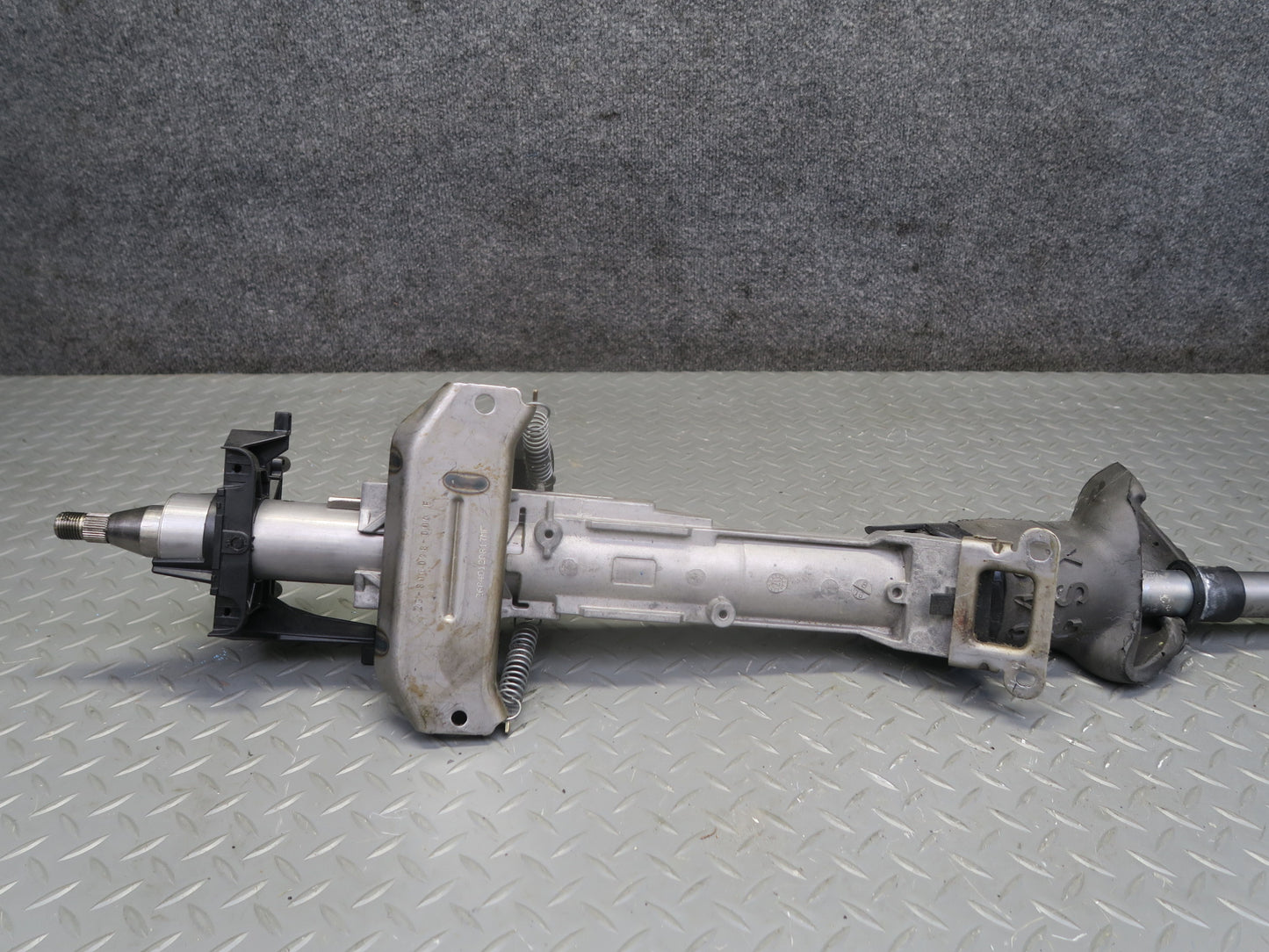 2017-2023 Alfa Romeo Stelvio Manual Adjustment Steering Column Assembly