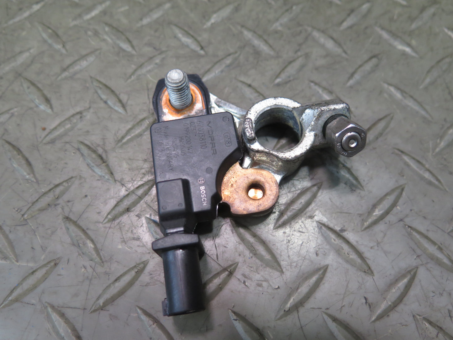 2017-2020 Maserati Levante M161 Battery Negative Cable Wire Connector w Sensor