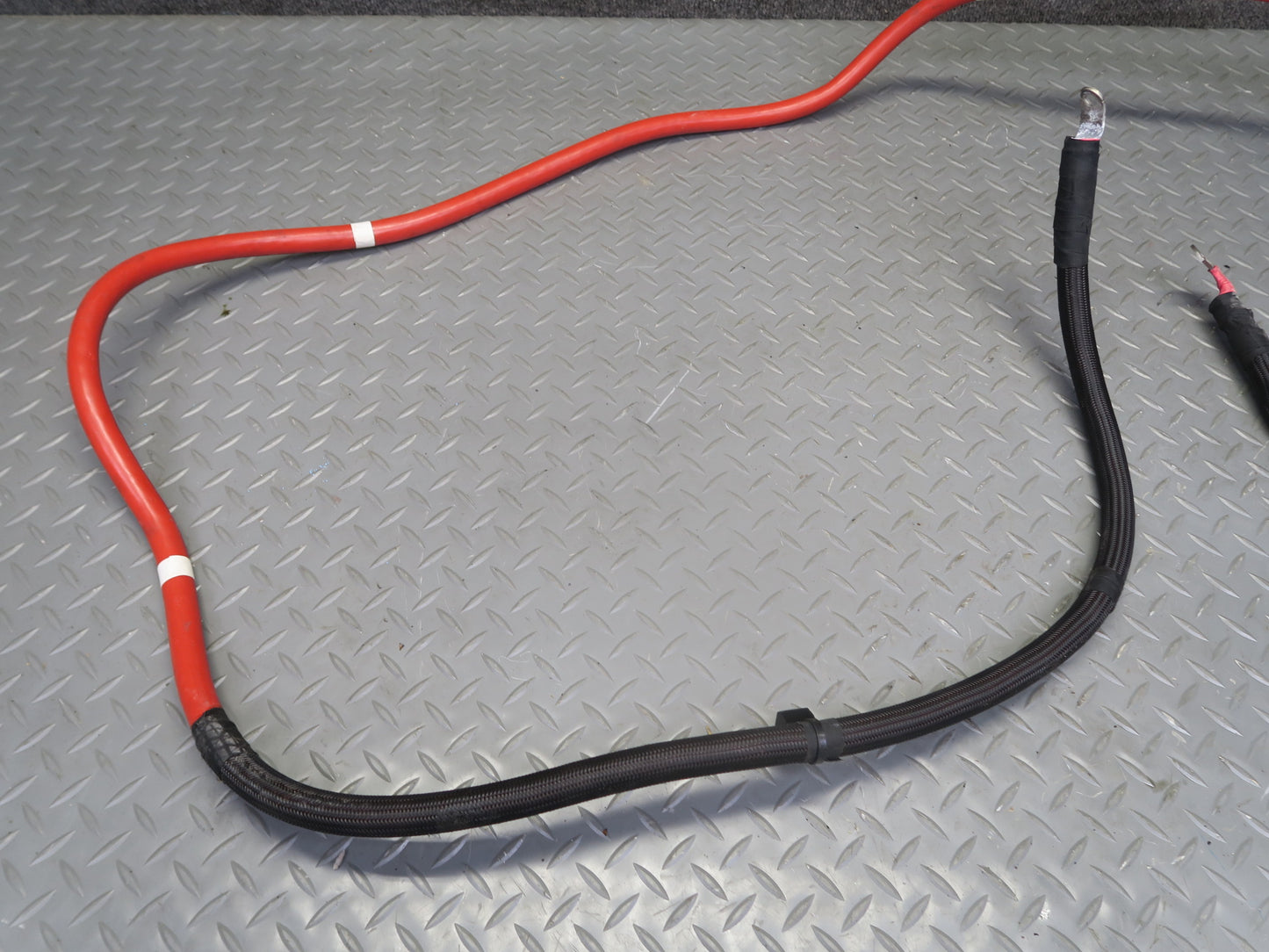 2017-2020 Maserati Levante M161 Battery Positive Cable 670032363