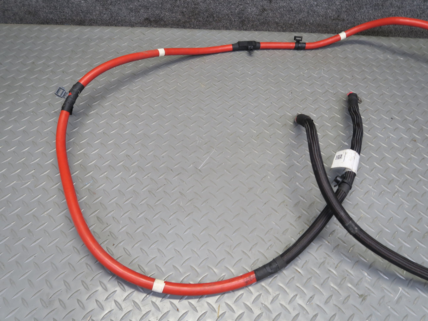 2017-2020 Maserati Levante M161 Battery Positive Cable 670032363