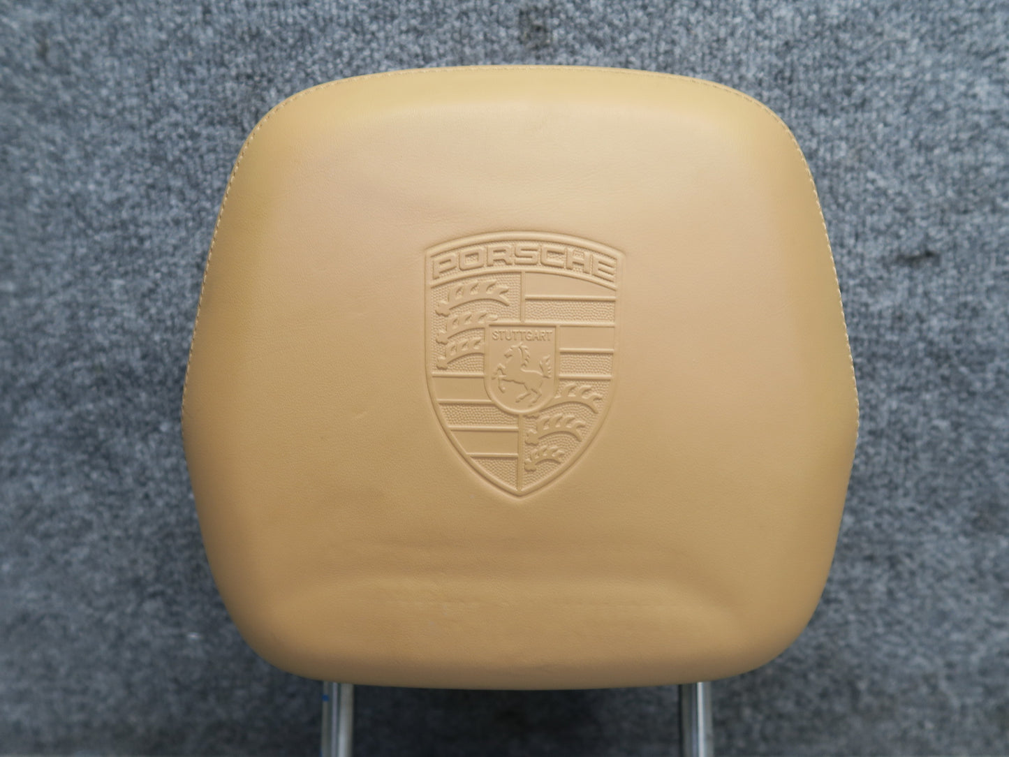 2011-2018 Porsche Cayenne 958 Rear Left Center Right Seat Headrest Cognac Set