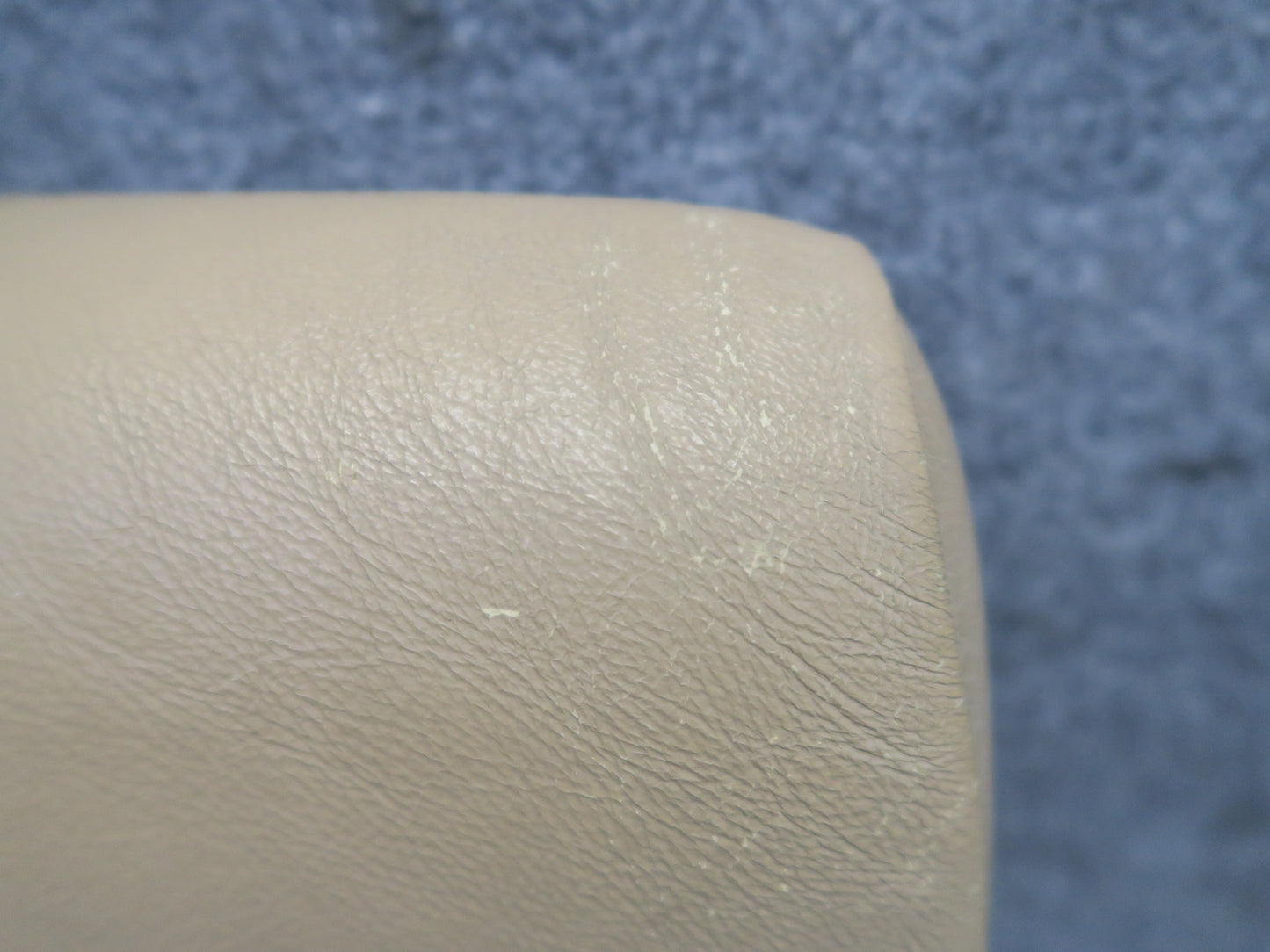 96-99 BMW E36 325iC 328iC Set of 2 Front Left & Right Seat Leather Headrest OEM