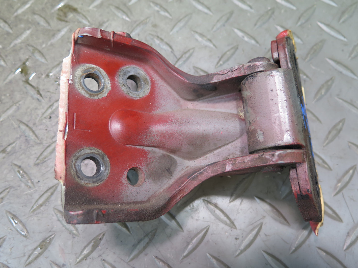 84-86 Nissan 300ZX Z31 Set of 4 Left & Right Upper & Lower Door Hinge RED OEM