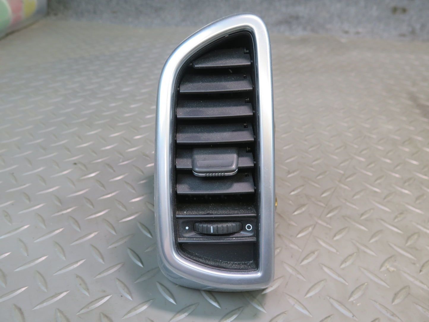 2011-2018 Porsche Cayenne 958 Dash Front Right A/C Air Vent Grille 7P5819704B