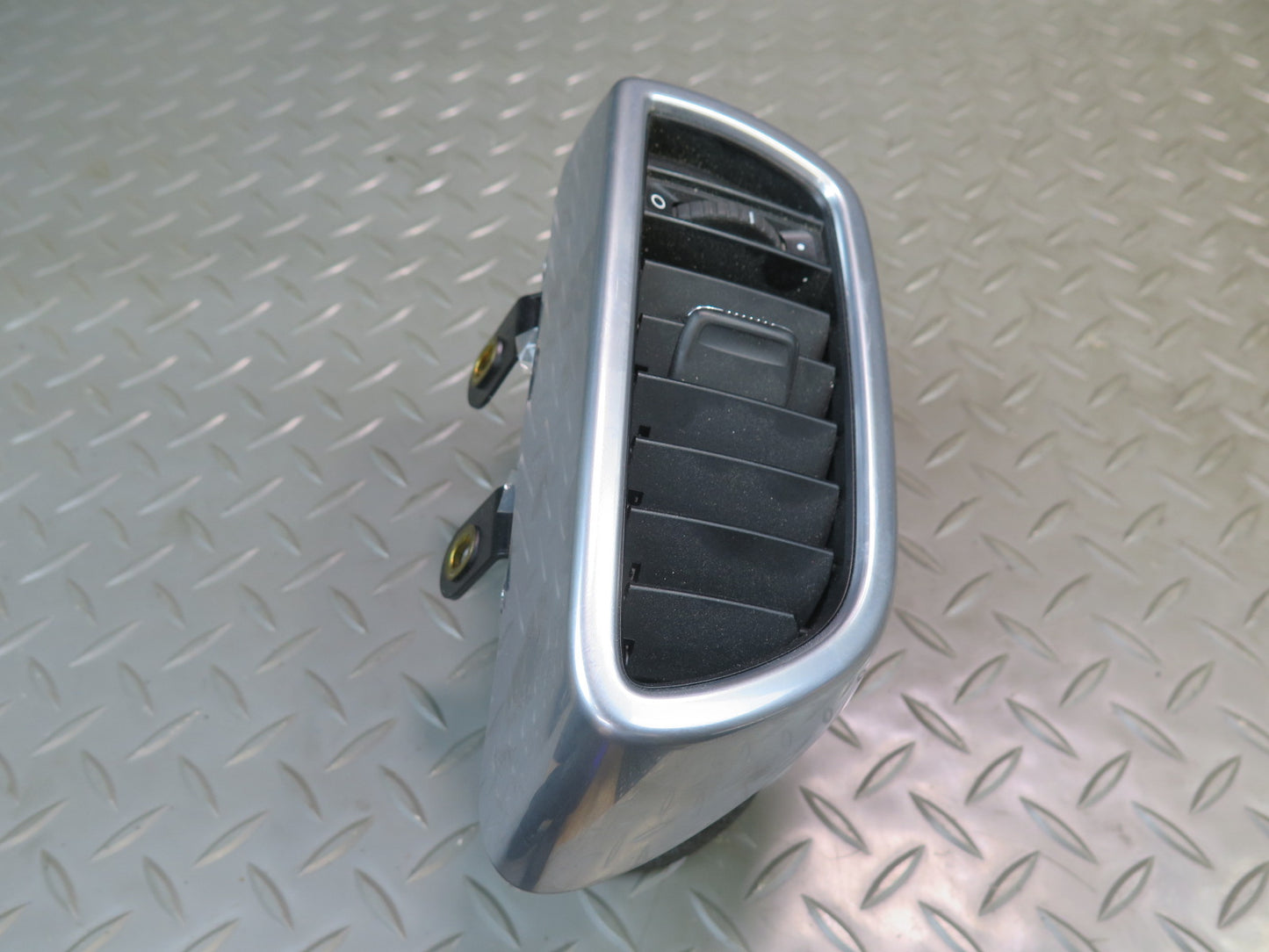 2011-2018 Porsche Cayenne 958 Dash Front Right A/C Air Vent Grille 7P5819704B