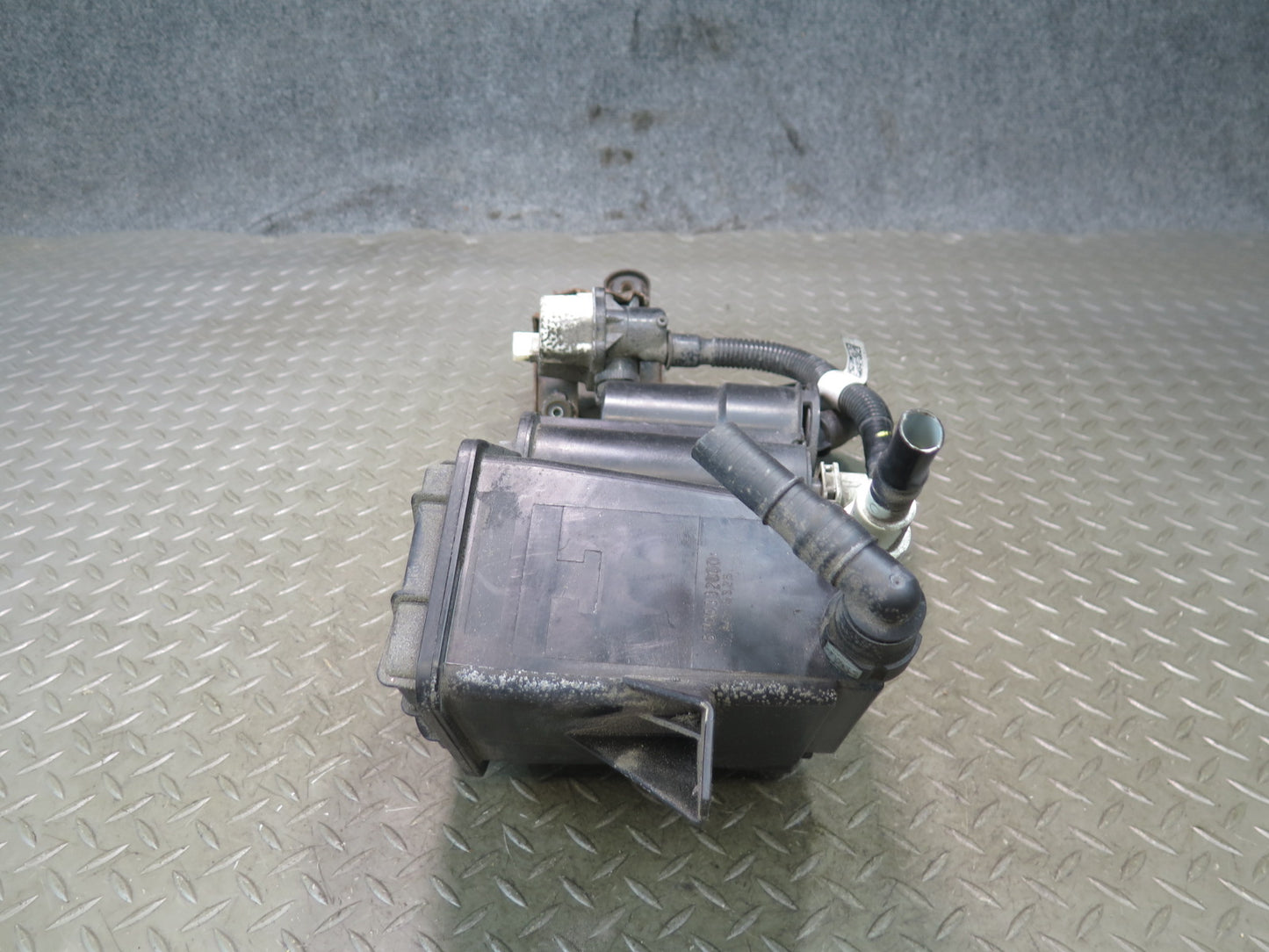 2017-2020 Maserati Levante M161 Fuel Evap Vapor Charcoal Canister 6700332920
