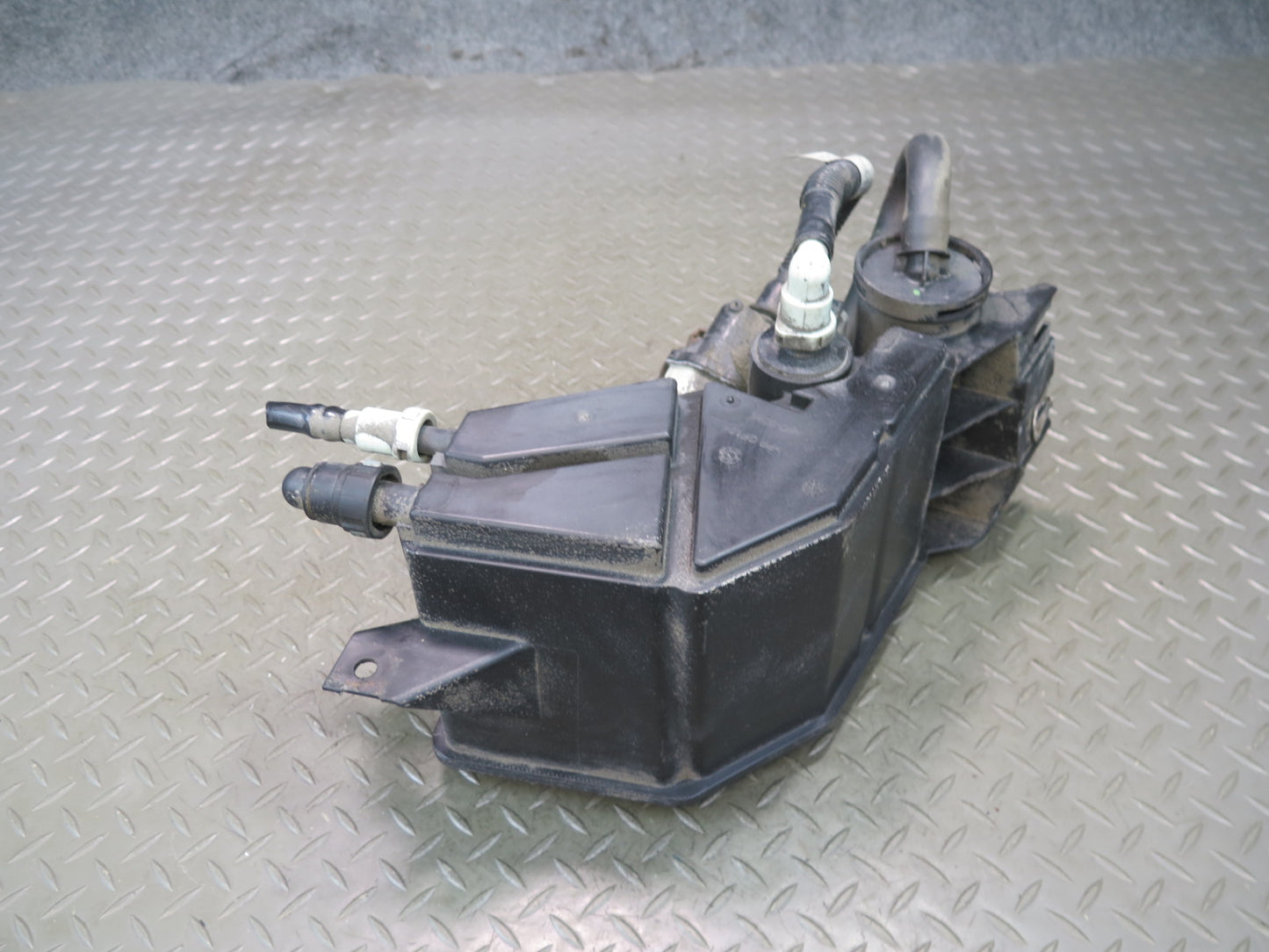 2017-2020 Maserati Levante M161 Fuel Evap Vapor Charcoal Canister 6700332920